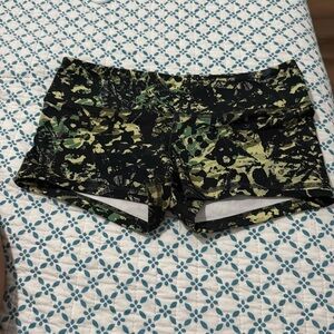 FLEO shorts used once